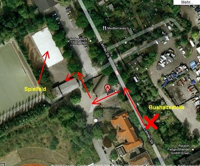 Weg von der Bushaltestelle 